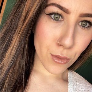 Meet your Posher, Francesca